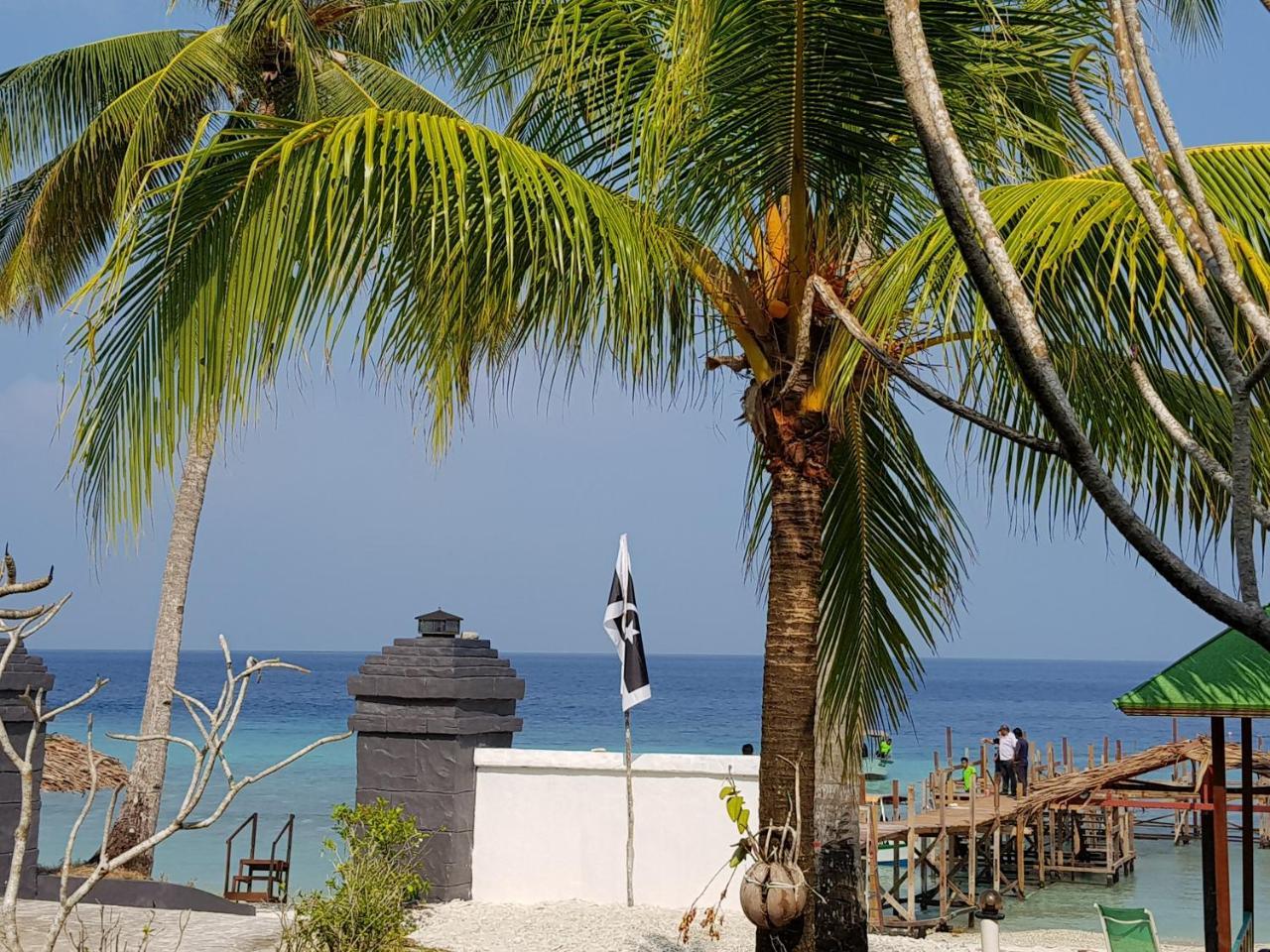 Sari Pacifica Resort & Spa, Lang Tengah Exterior photo